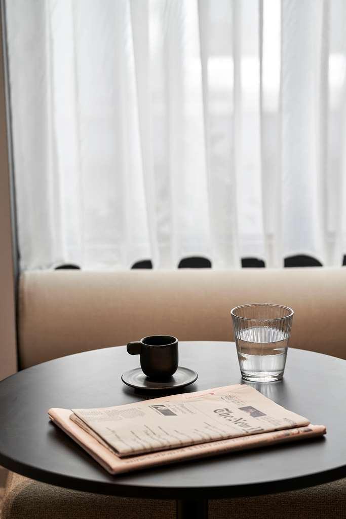 The Social Athens Hotel, A Member Of Radisson Individuals Ausstattung foto